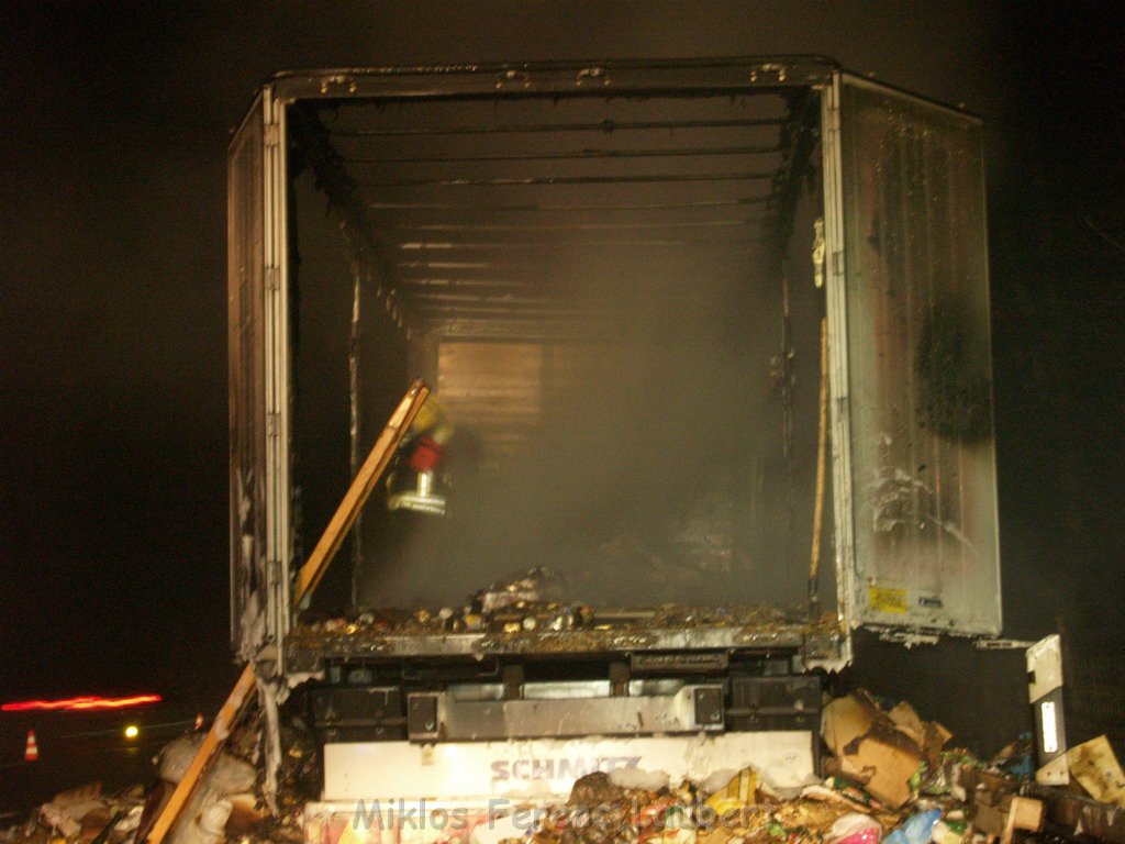 A 3 Rich Frankfurt RS Koenigsforst Brand Lkw Anhaenger  P13.JPG